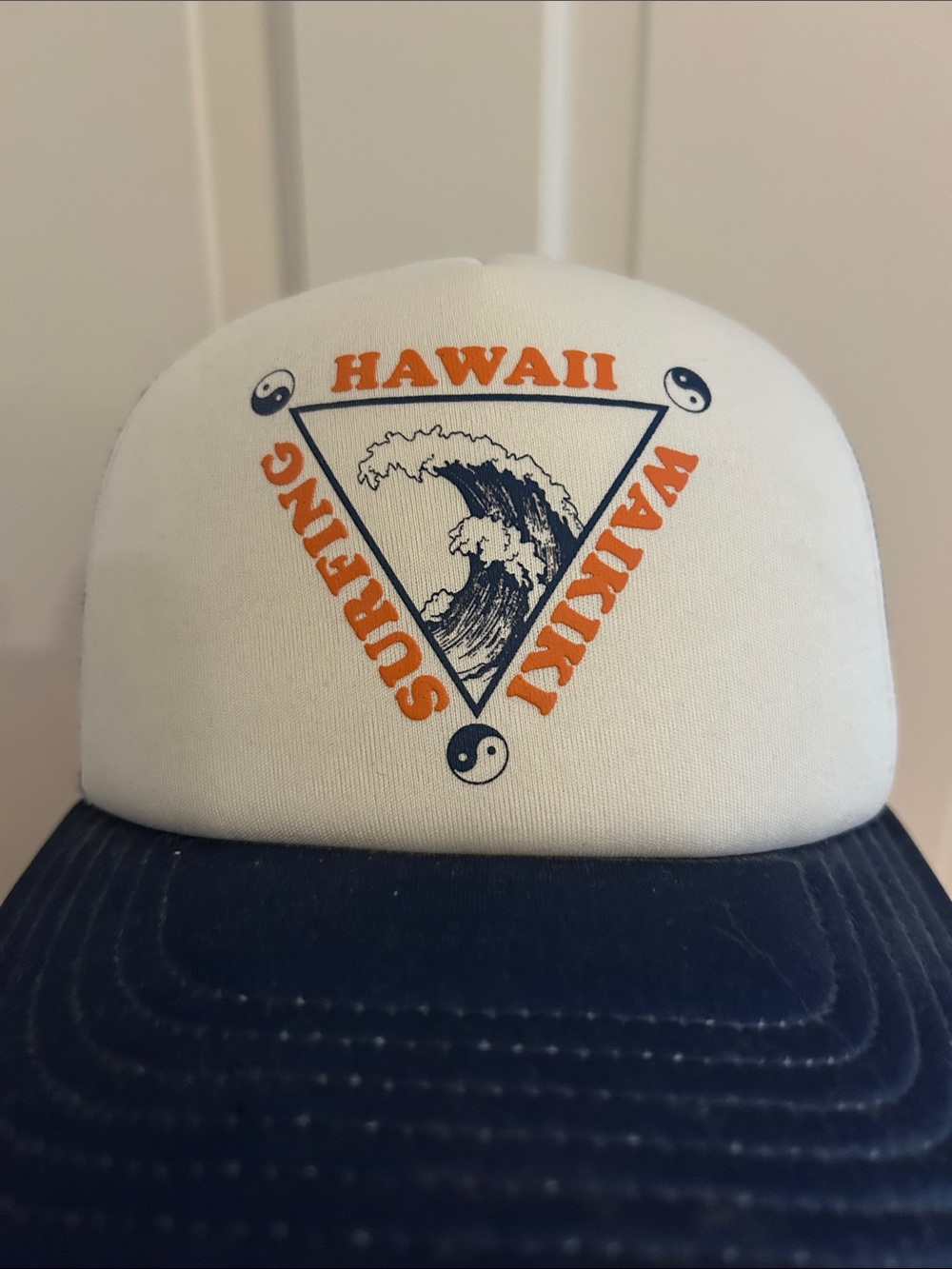 Aeropostale White & Navy Hawaii Surfing Trucker Hat - Picture 4 of 5